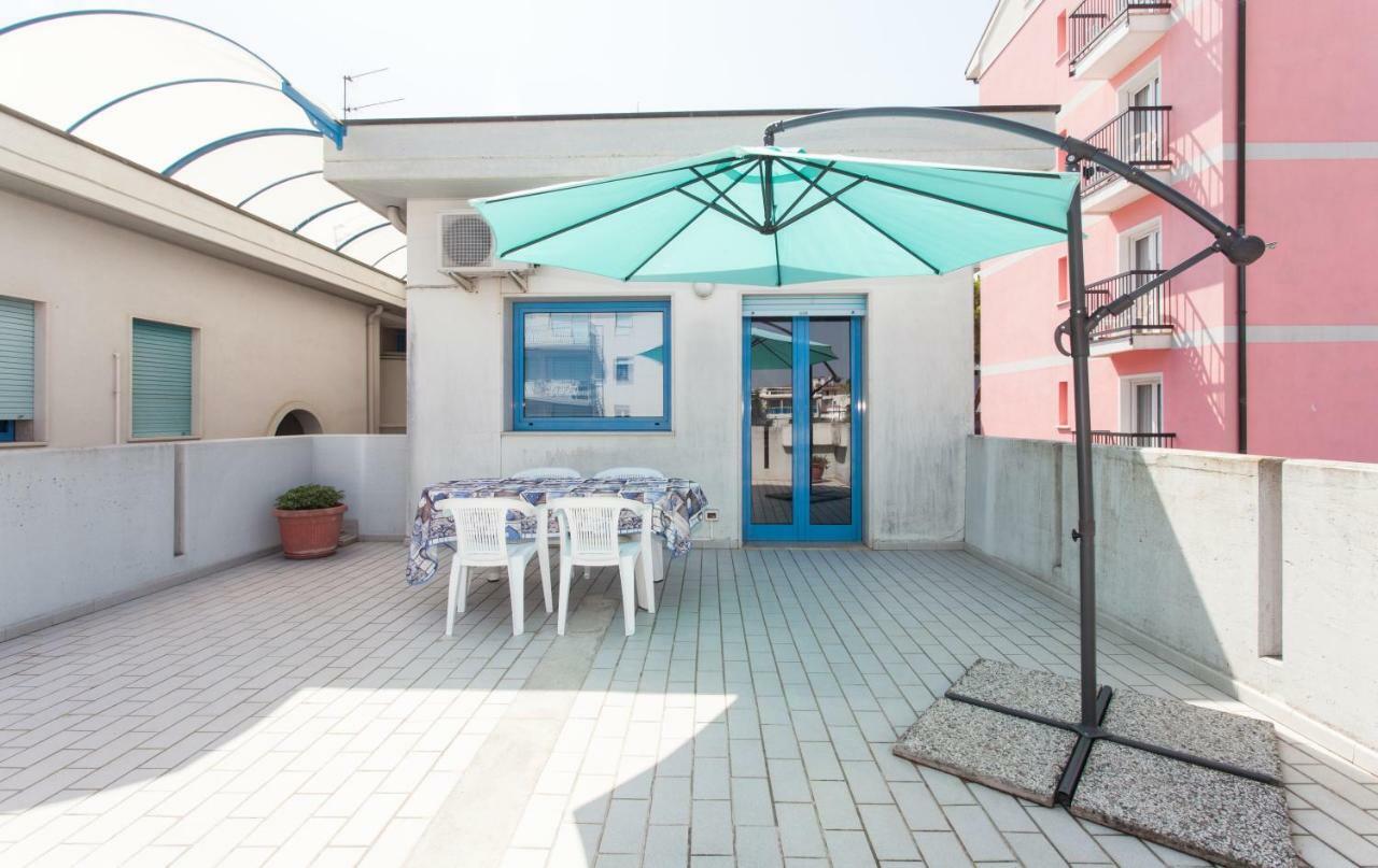 Petite Maison Лідо-ді-Єзоло Екстер'єр фото